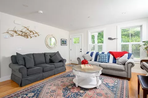 Living - 6 Macdonald Ter #E, Scituate, MA 02066 photo 1 of 3