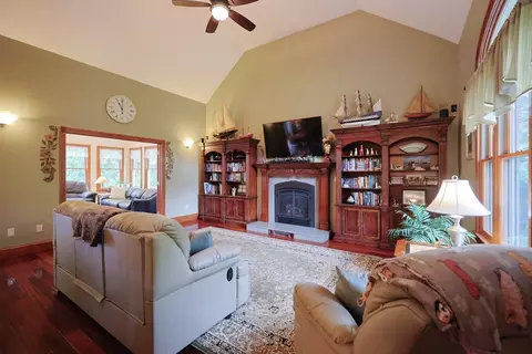 70 Azalea Way, Hanson, MA 02341 photo 12