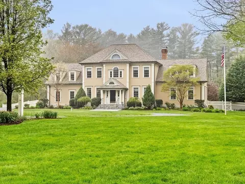 92 South St, Norwell, MA 02061