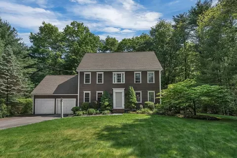 82 Pine St, Norton, MA 02766