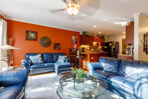 41 Whispering Pine Cir #41, Worcester, MA 01606 photo 4