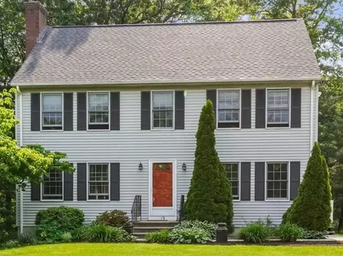 19 Arrowood Ln, Attleboro, MA 02703