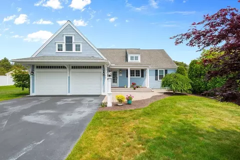 101 Polaris Dr, Mashpee, MA 02649