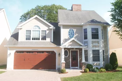 11 Rockingham Dr #11, Tewksbury, MA 01876