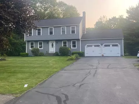 4 Erin Ln, Norfolk, MA 02056