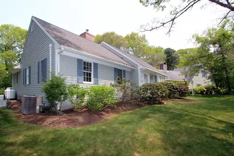 81 Red Maple Rd, Brewster, MA 02631