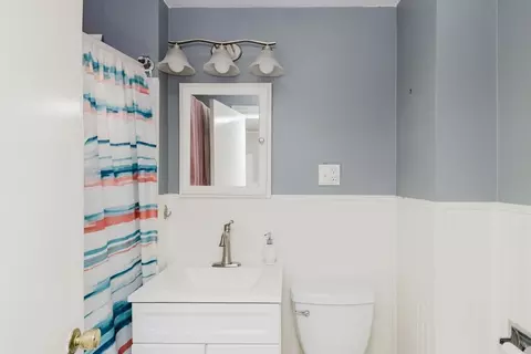 20 Wilcox St, Fall River, MA 02724 photo 23