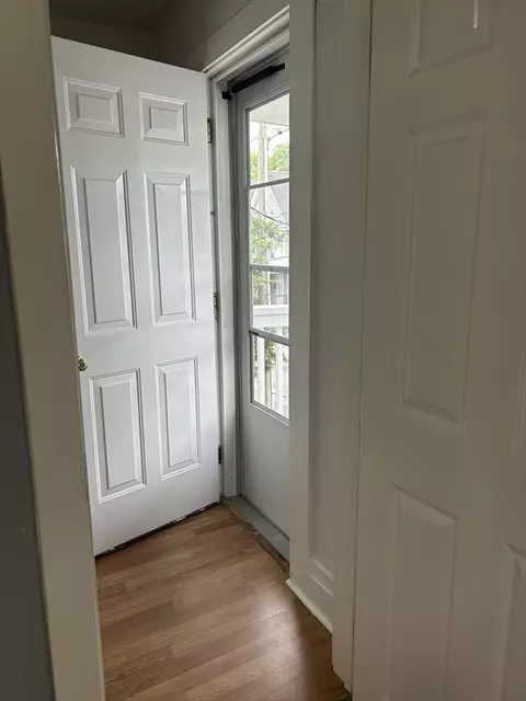 25 Clifton Ave, Springfield, MA 01105 photo 29