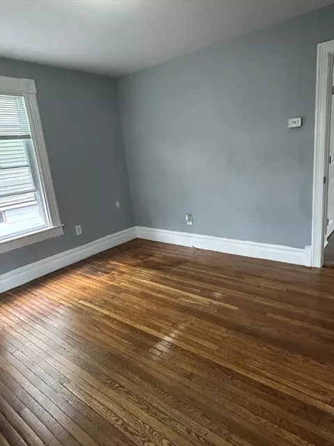 25 Clifton Ave, Springfield, MA 01105 photo 11