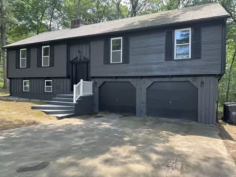 360 Falley Dr, Westfield, MA 01085