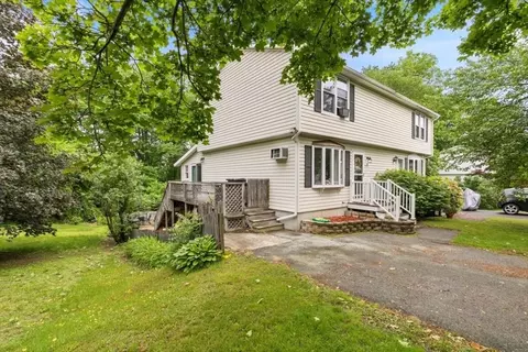30 Taylor St #1, Haverhill, MA 01832