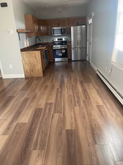 131 Stewart St #3A, Fall River, MA 02720 photo 4