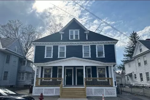 27 Burtt St, Lowell, MA 01851
