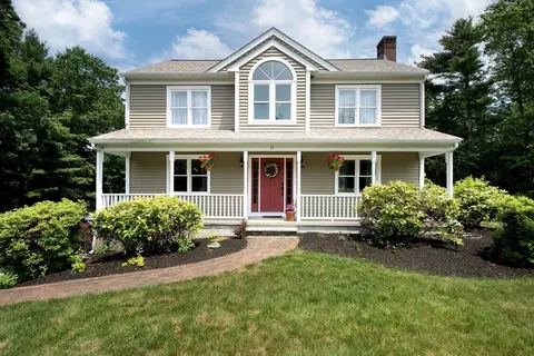13 Deer Run Rd, Kingston, MA 02364