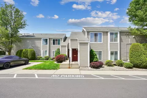 42 Nassau Dr #42, Springfield, MA 01129