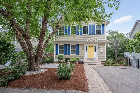 44 Sachem St, Waltham, MA 02451