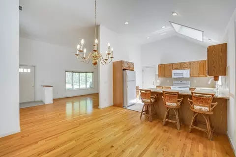 9 Dacey Dr, Centerville, MA 02632 photo 6