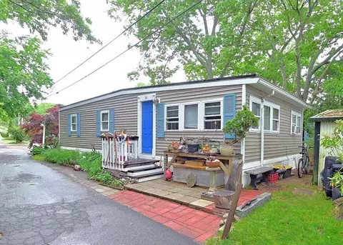 3132 Cranberry Hwy #24, Wareham, MA 02538