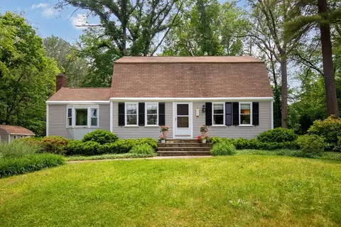 66 Bonney Hill Ln, Hanson, MA 02341