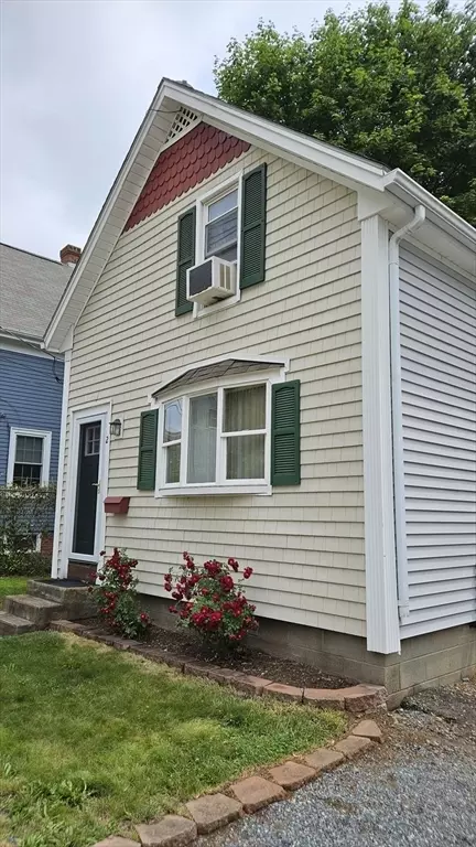 21 Morey St, Attleboro, MA 02703 photo 2