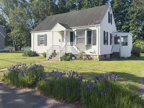 161 Gay St, Norwood, MA 02062