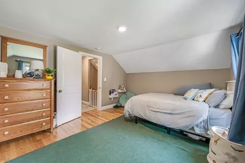 Bedroom - 5 Tremont St, Beverly, MA 01915 photo 2 of 4