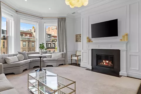 128 Marlborough St #6, Boston, MA 02116