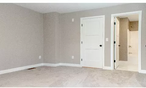 54 Richards St #0, Worcester, MA 01603 photo 14