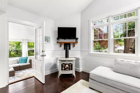 56 Postgate Rd, Hamilton, MA 01982 photo 9
