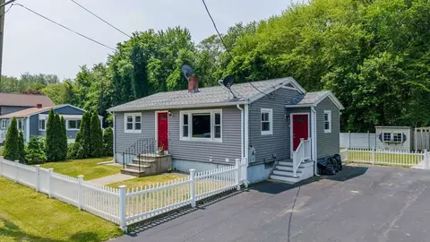 101 Alpha St, Dartmouth, MA 02747