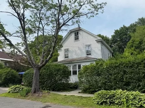 33 Worcester Ave, Turners Falls, MA 01376
