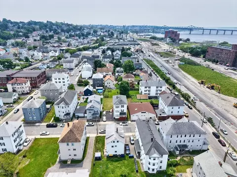 101 Cory St, Fall River, MA 02720 photo 2