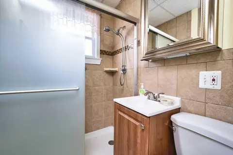 101 Cory St, Fall River, MA 02720 photo 15