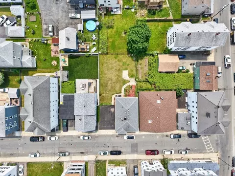 101 Cory St, Fall River, MA 02720 photo 4
