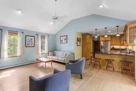 8 Macleod Ln, Acton, MA 01720 photo 9
