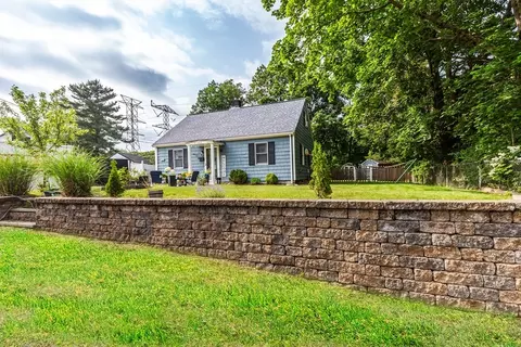 112 Stoughton St, Stoughton, MA 02072