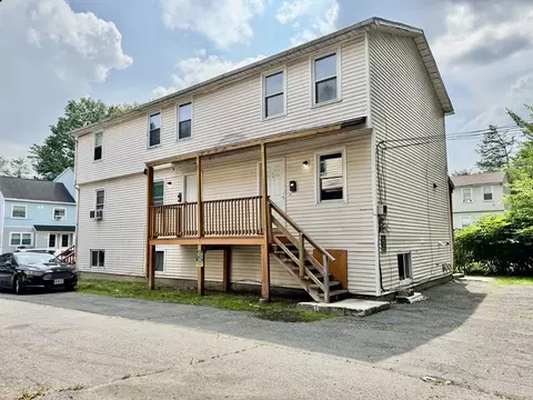 88 Washburn St, Springfield, MA 01107