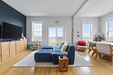 148 Winthrop Shore Dr #4, Winthrop, MA 02152