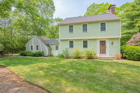 23 Checkerberry Ln, Sandwich, MA 02644