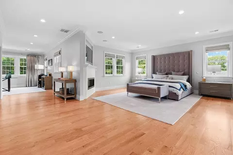 Bedroom - 382 Lee St, Brookline, MA 02445 photo 1 of 5