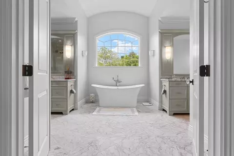 Bath - 382 Lee St, Brookline, MA 02445 photo 1 of 6