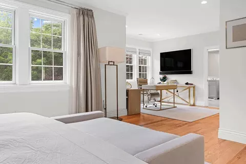 Bedroom - 382 Lee St, Brookline, MA 02445 photo 3 of 5