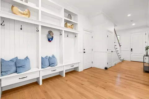 Entry Way - 382 Lee St, Brookline, MA 02445 photo 4 of 4