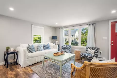 22 Janet St, Plymouth, MA 02360