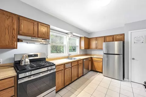 Kitchen - 2500 Pendleton Ave #2500, Chicopee, MA 01022 photo 2 of 3