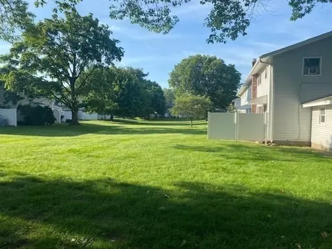 Exterior - 2500 Pendleton Ave #2500, Chicopee, MA 01022 photo 6 of 9