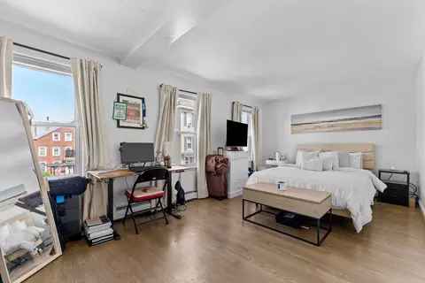 649 E 2nd St #2, Boston, MA 02127 photo 4