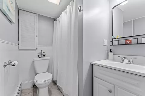 649 E 2nd St #2, Boston, MA 02127 photo 3