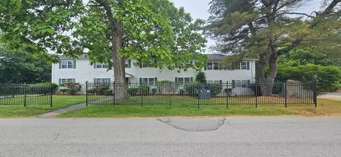 1 Wysocki Dr #9, Dudley, MA 01571