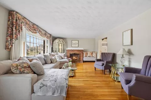 151 Estes St, Everett, MA 02149 photo 5